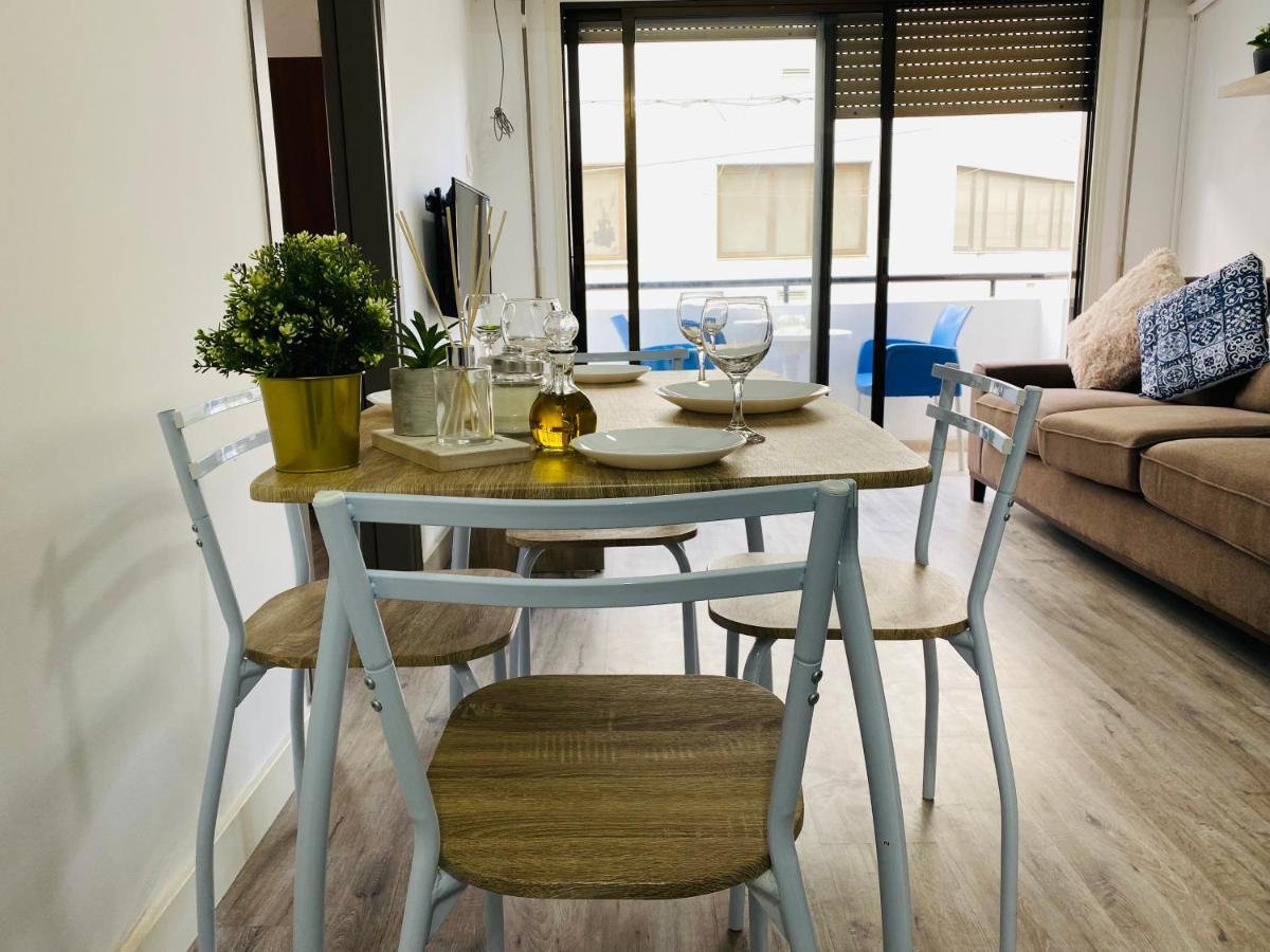 Eleni'S 1-Br Apt In Larnaca Center Dış mekan fotoğraf