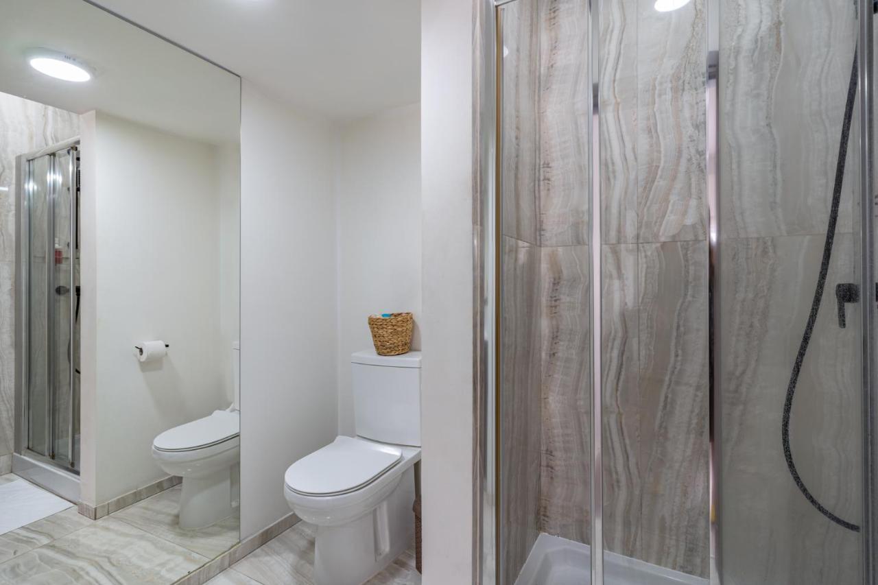 Eleni'S 1-Br Apt In Larnaca Center Dış mekan fotoğraf